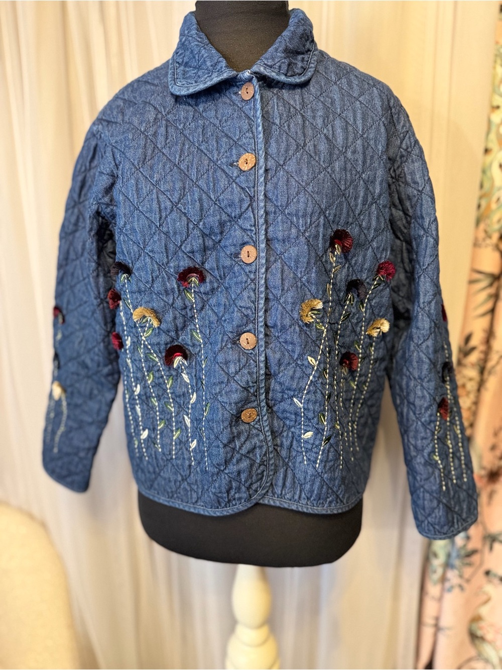 Vintage Coldwater Creek Quilted Denim Floral Embroidered Jacket Petite Small EUC